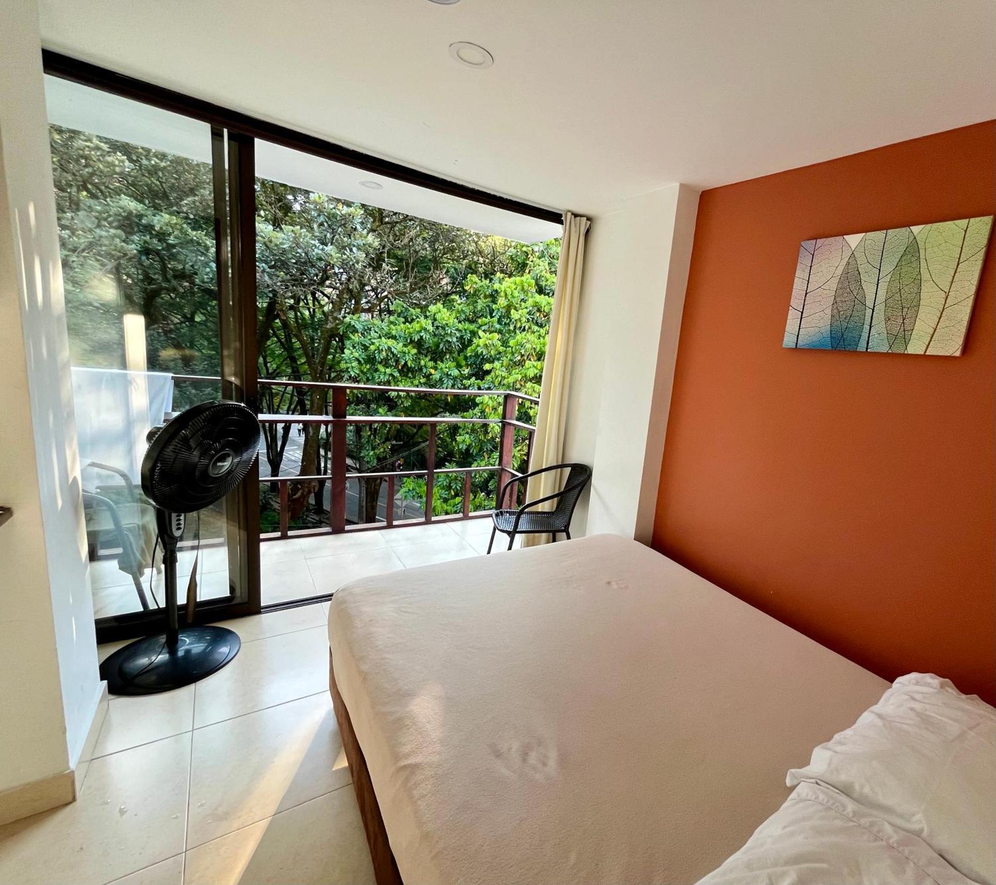 Casa Kiwi Hostel Medellin Bagian luar foto